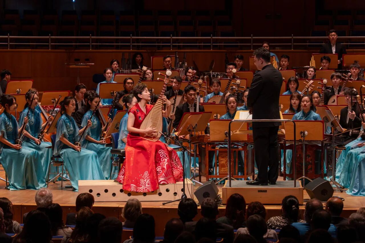 江南雅韵奏响阿尔卑斯，共谱中奥华章——无锡民族乐团闪耀蒂罗尔艺术节
